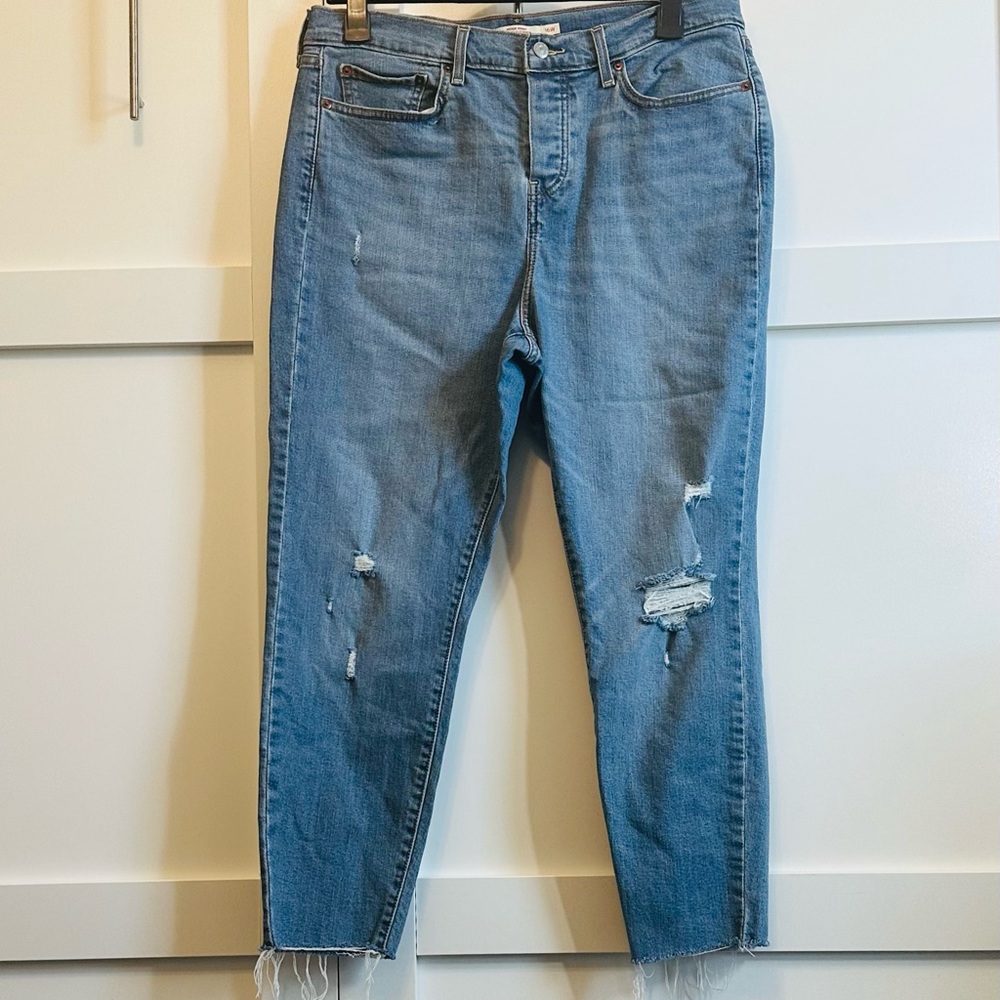 LEVI STRAUSS Jean Red Tab Medium Wash Distressed 5 Pkt Ankle EUC Sz 16W